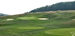 Budowa pola golfowego / galeria pól golfowych - green dołka golfowego nr 4 na polu golfowym Krakow Valley Golf & Country Club.